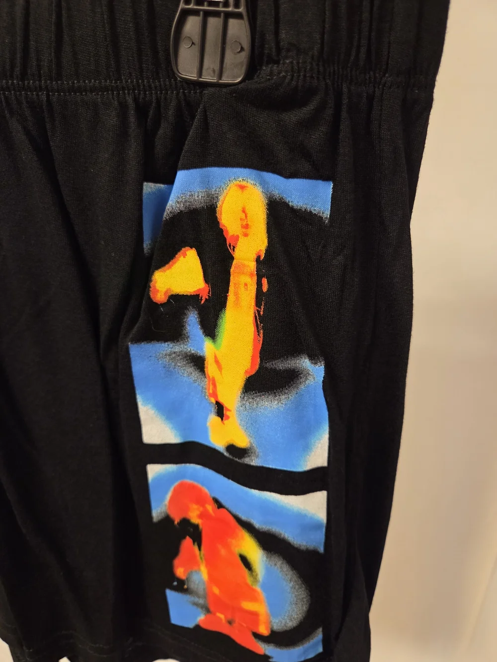 Billie Eilish soft black